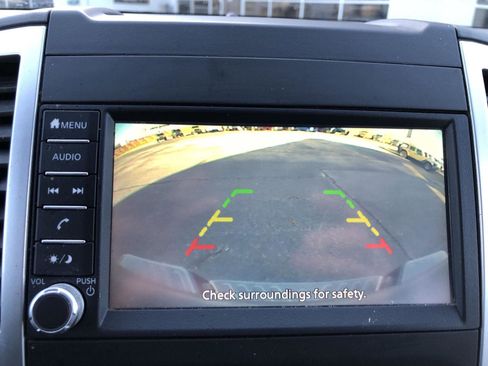 Used 2021 Nissan Frontier SV image 17