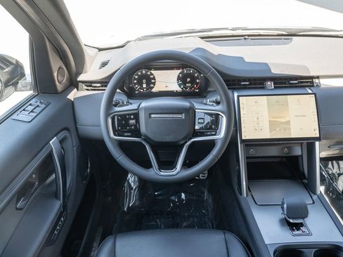 Used 2024 Land Rover Discovery Sport Dynamic SE AWD/4WD image 13