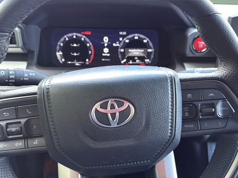 Used 2024 Toyota Tacoma TRD Sport AWD/4WD image 22
