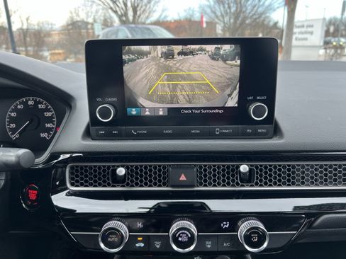 Used 2023 Honda Civic Sport image 18