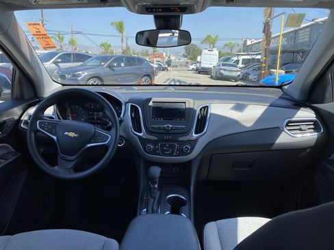 Used 2022 Chevrolet Equinox LS w/ LPO, Chrome Package FWD image 22