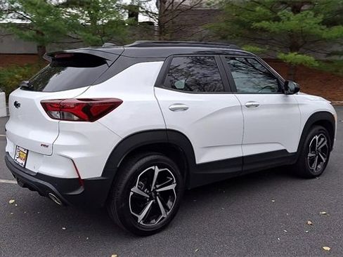 Used 2021 Chevrolet TrailBlazer RS w/ Convenience Package image 8