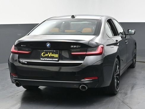 Used 2023 BMW 330i xDrive Sedan w/ Premium Package image 4