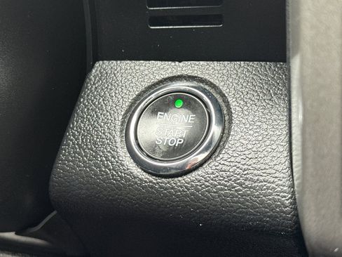 Used 2020 Ford Expedition XLT w/ Equipment Group 202A image 23