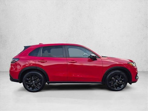 Used 2024 Honda HR-V Sport image 4