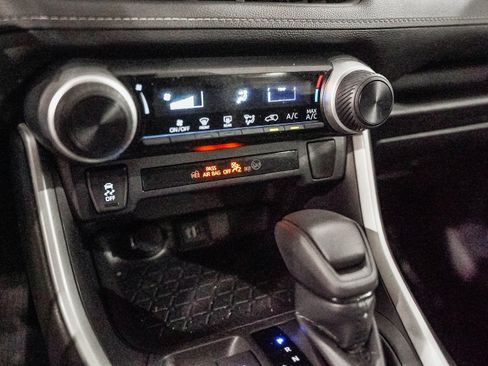 Certified 2023 Toyota RAV4 LE image 22