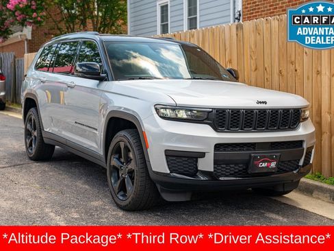 Used 2023 Jeep Grand Cherokee L Laredo AWD/4WD image 3