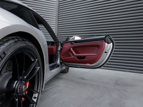 Certified 2024 Porsche 911 Carrera GTS image 28