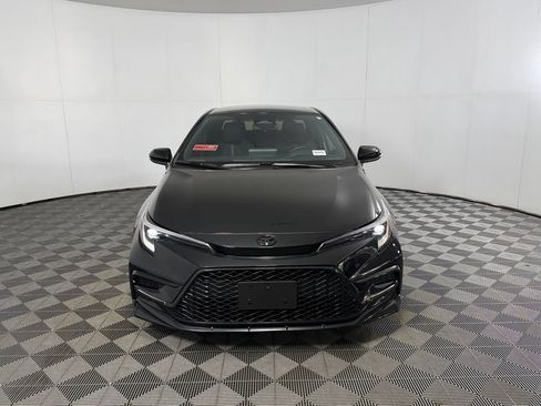 Used 2026 Toyota Corolla SE FWD image 3
