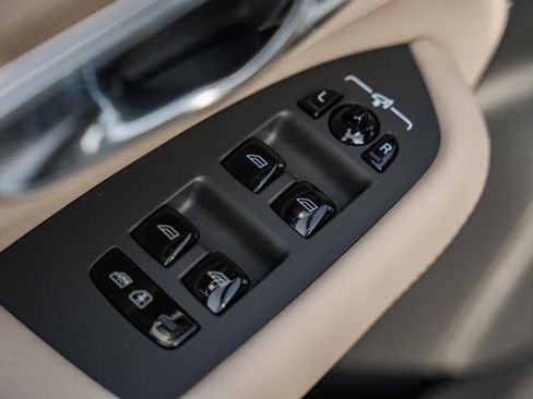 New 2026 Volvo XC90 B6 Ultra image 38