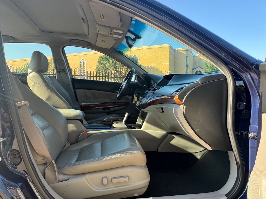 Used 2011 Honda Accord EX-L image 25