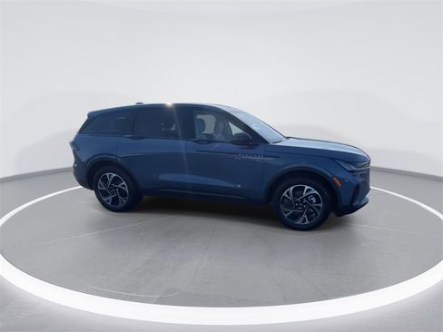 New 2026 Lincoln Nautilus Premier w/ Equipment Group 102A image 9