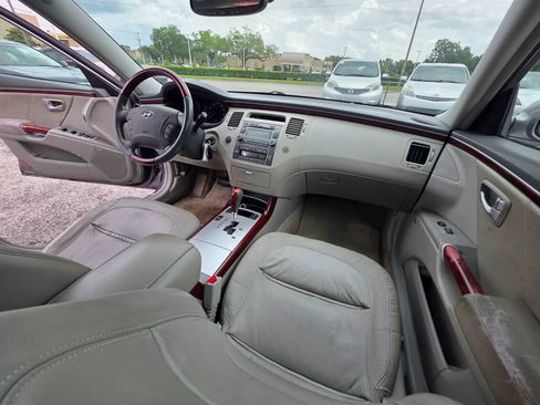 Used 2008 Hyundai Azera Limited FWD image 17