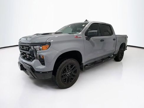 Used 2024 Chevrolet Silverado 1500 Custom Trail Boss w/ Turbomax Blackout Package AWD/4WD image 3
