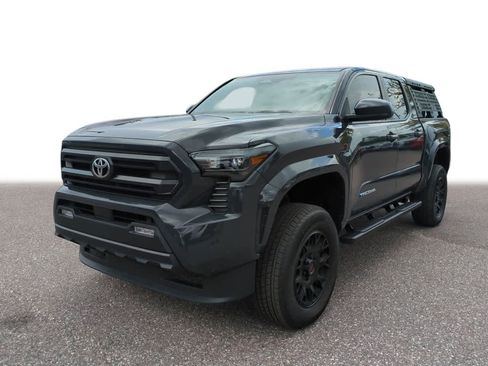 Certified 2025 Toyota Tacoma SR5 AWD/4WD image 1