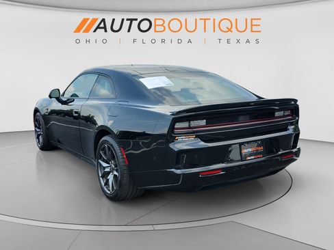 Used 2024 Dodge Charger Daytona Scat Pack w/ Plus Group AWD/4WD image 3