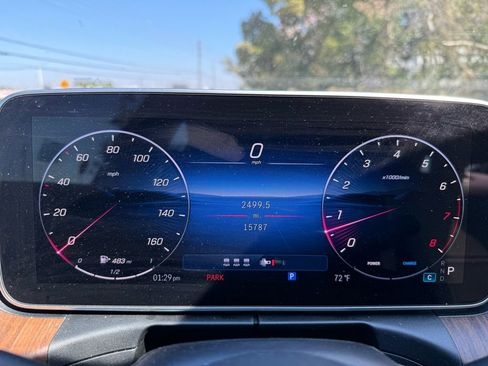 Used 2025 Mercedes-Benz C 300 4MATIC Sedan image 25