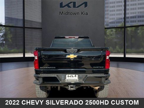 Used 2022 Chevrolet Silverado 2500 Custom w/ Custom Value Package image 4