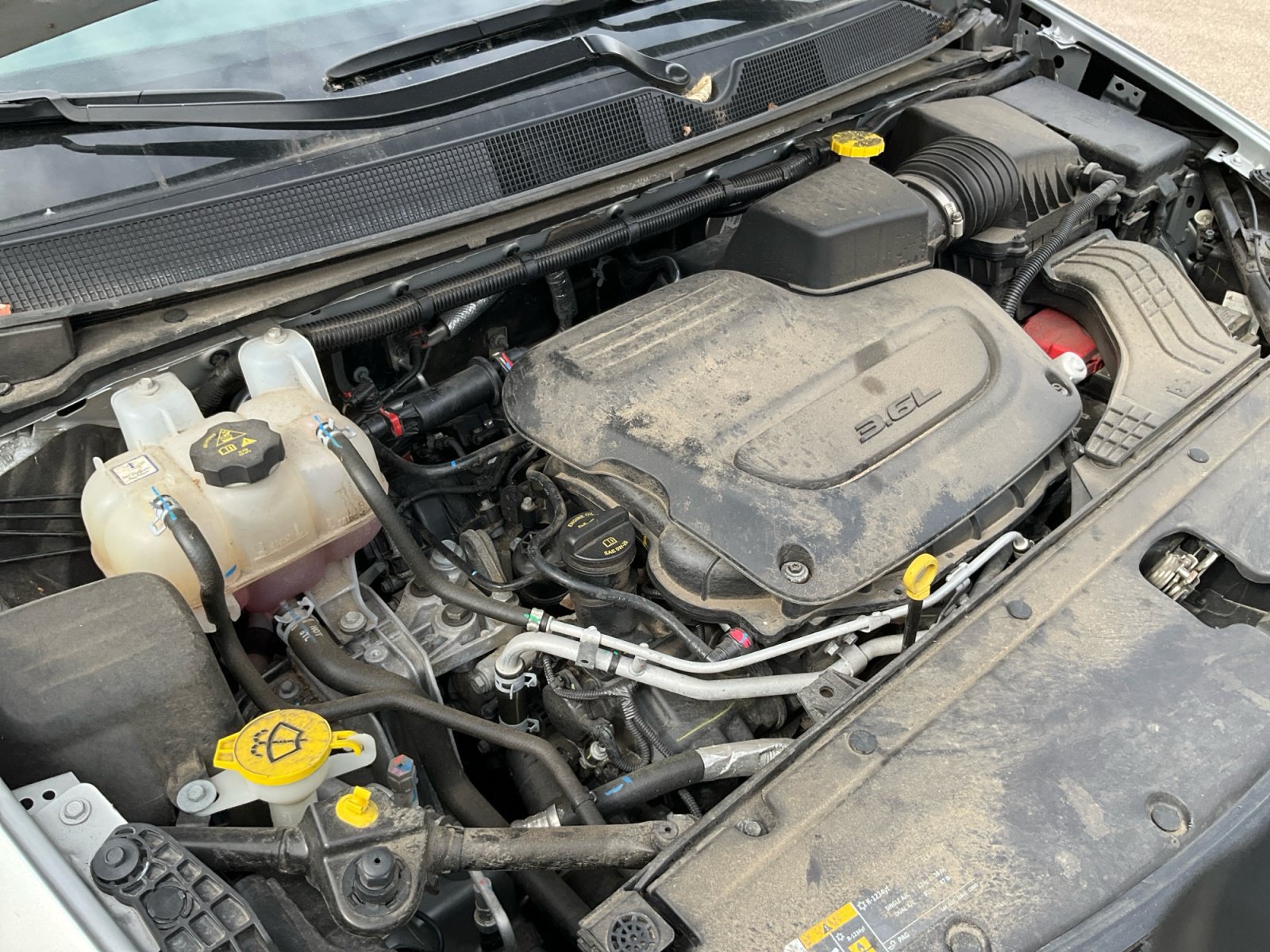 Used 2024 Chrysler Pacifica Touring-L FWD image 28