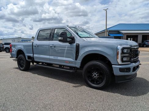 New 2026 Ford F350 Lariat w/ Black Appearance Package AWD/4WD image 3