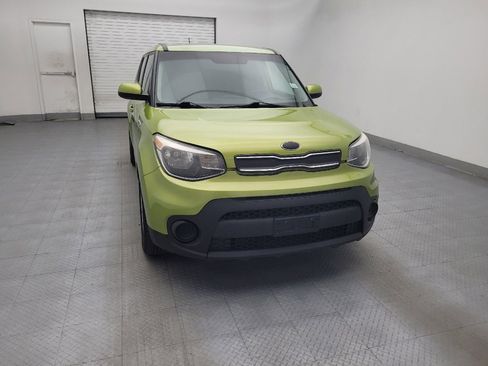 Used 2018 Kia Soul FWD image 14