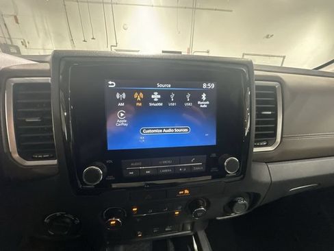 Used 2023 Nissan Frontier SV w/ Technology Package AWD/4WD image 16