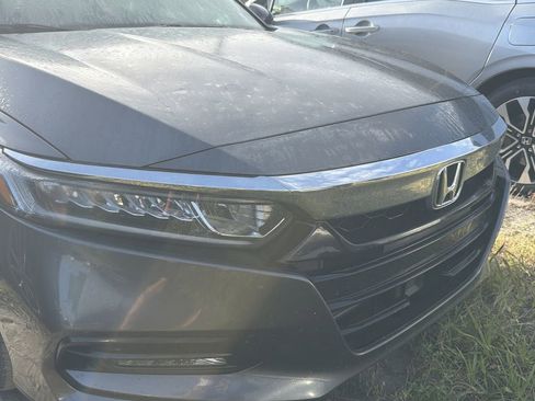 Used 2019 Honda Accord EX image 8