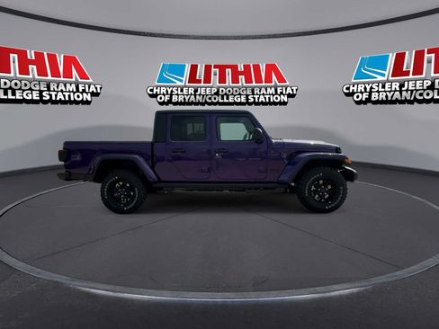 New 2026 Jeep Gladiator Sport AWD/4WD image 9