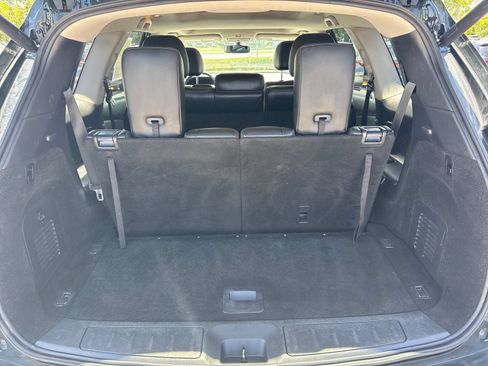 Used 2019 Nissan Pathfinder Platinum AWD/4WD image 43