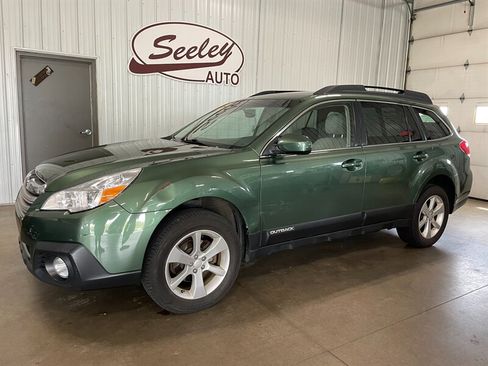 Used 2013 Subaru Outback 2.5i Premium AWD/4WD image 1