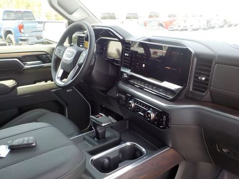 New 2026 GMC Sierra 1500 SLT w/ SLT Premium Package AWD/4WD image 29