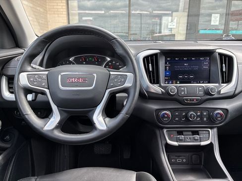 Used 2023 GMC Terrain SLT image 14