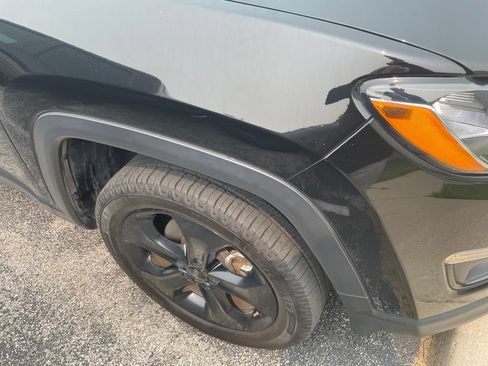 Certified 2021 Jeep Compass Latitude w/ Sun and Sound Group AWD/4WD image 7