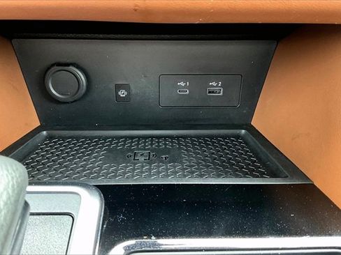 Used 2024 Nissan Pathfinder Platinum w/ Cargo Package image 16