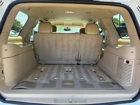 Used 2014 Chevrolet Tahoe LS w/ Texas Edition RWD image 19