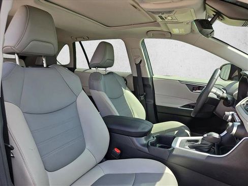 Used 2025 Toyota RAV4 XLE Premium FWD image 21