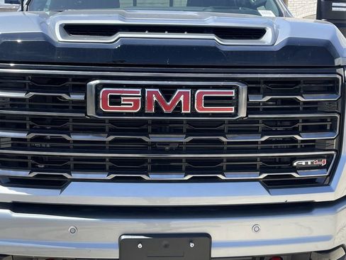 New 2026 GMC Sierra 2500 AT4 w/ AT4 Premium Plus Package AWD/4WD image 31