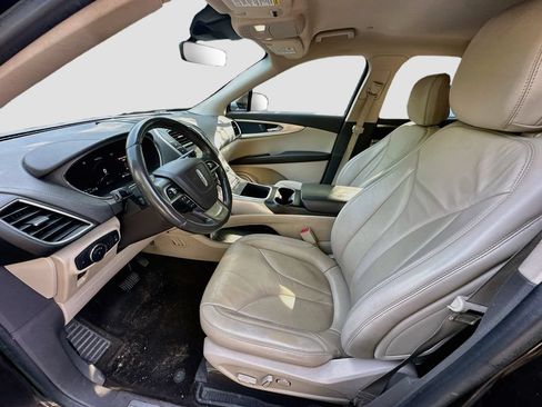 Used 2020 Lincoln Nautilus FWD w/ Equipment Group 101A image 22