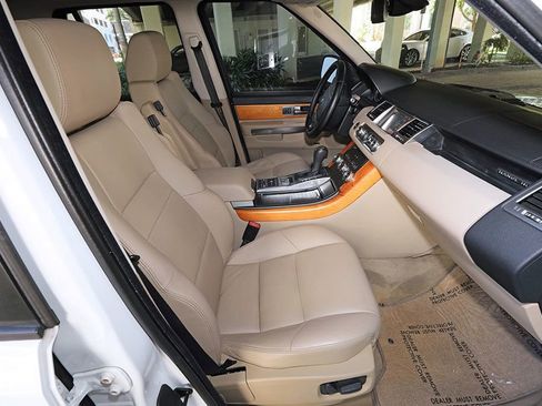 Used 2012 Land Rover Range Rover Sport HSE image 7