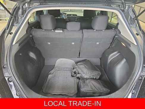 Used 2022 Nissan Leaf SV w/ SV Technology Package FWD image 13
