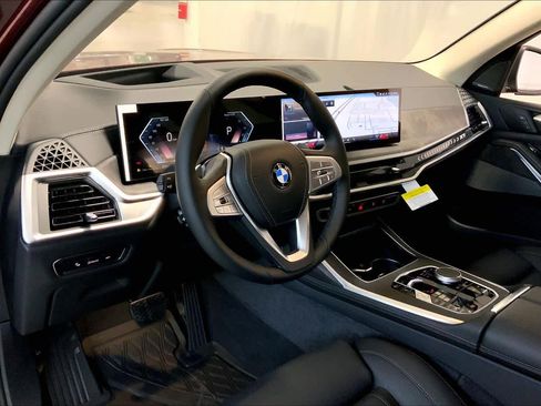 New 2026 BMW X7 xDrive40i w/ Premium Package image 8