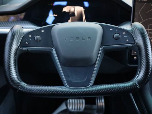 Used 2022 Tesla Model X Plaid image 27