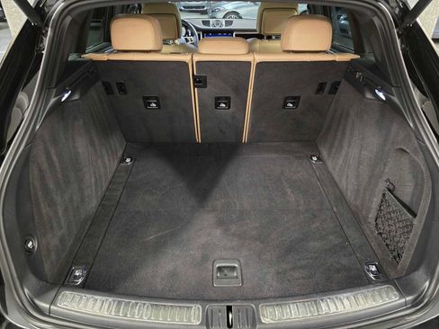 Used 2020 Porsche Macan S image 34