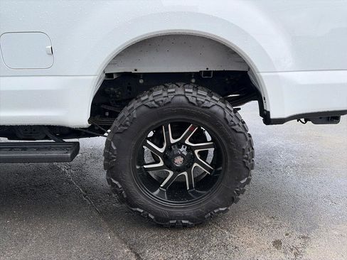 Used 2020 Ford F350 Lariat w/ Lariat Value Package AWD/4WD image 19