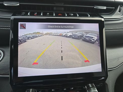 Certified 2022 Jeep Grand Cherokee L Overland image 29