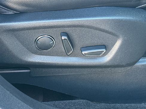 Used 2017 Ford Explorer Limited image 34