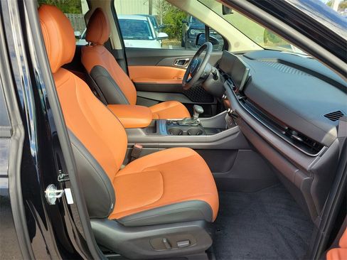 New 2026 Kia Carnival EX image 7