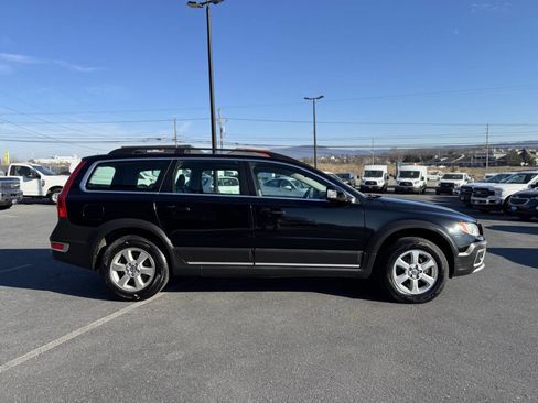 Used 2010 Volvo XC70 3.2 image 40