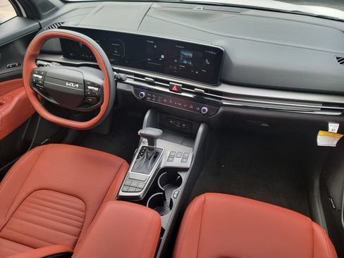Certified 2026 Kia Sportage SX AWD/4WD image 33
