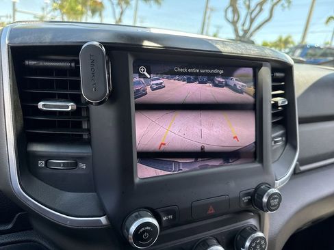 Used 2020 RAM 1500 Big Horn AWD/4WD image 50